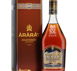 אררט 10 שנה 700 מ"ל 